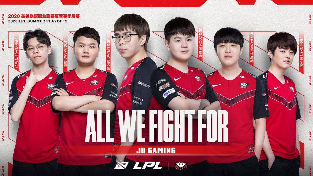 队重新亮相 队重新亮相